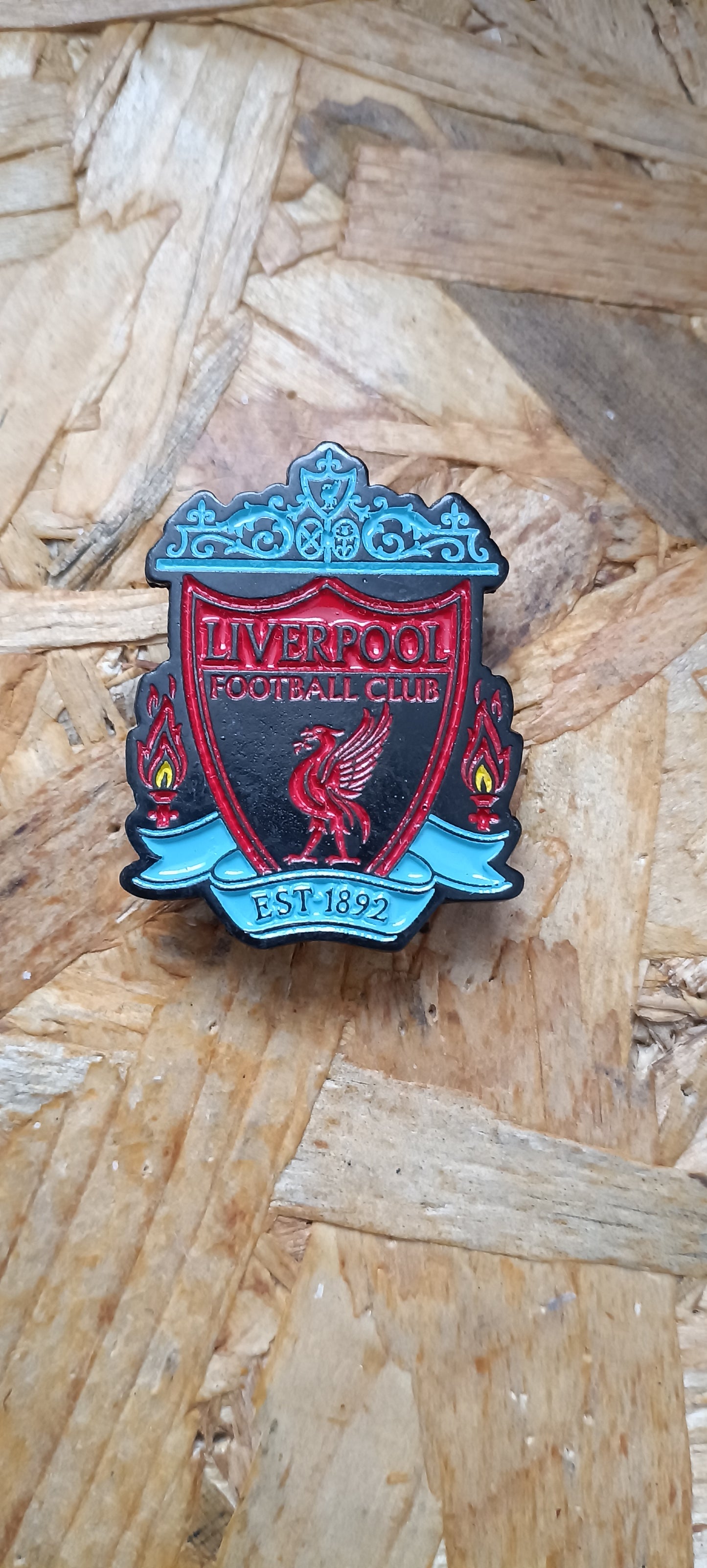 Pin Liverpool Metálico