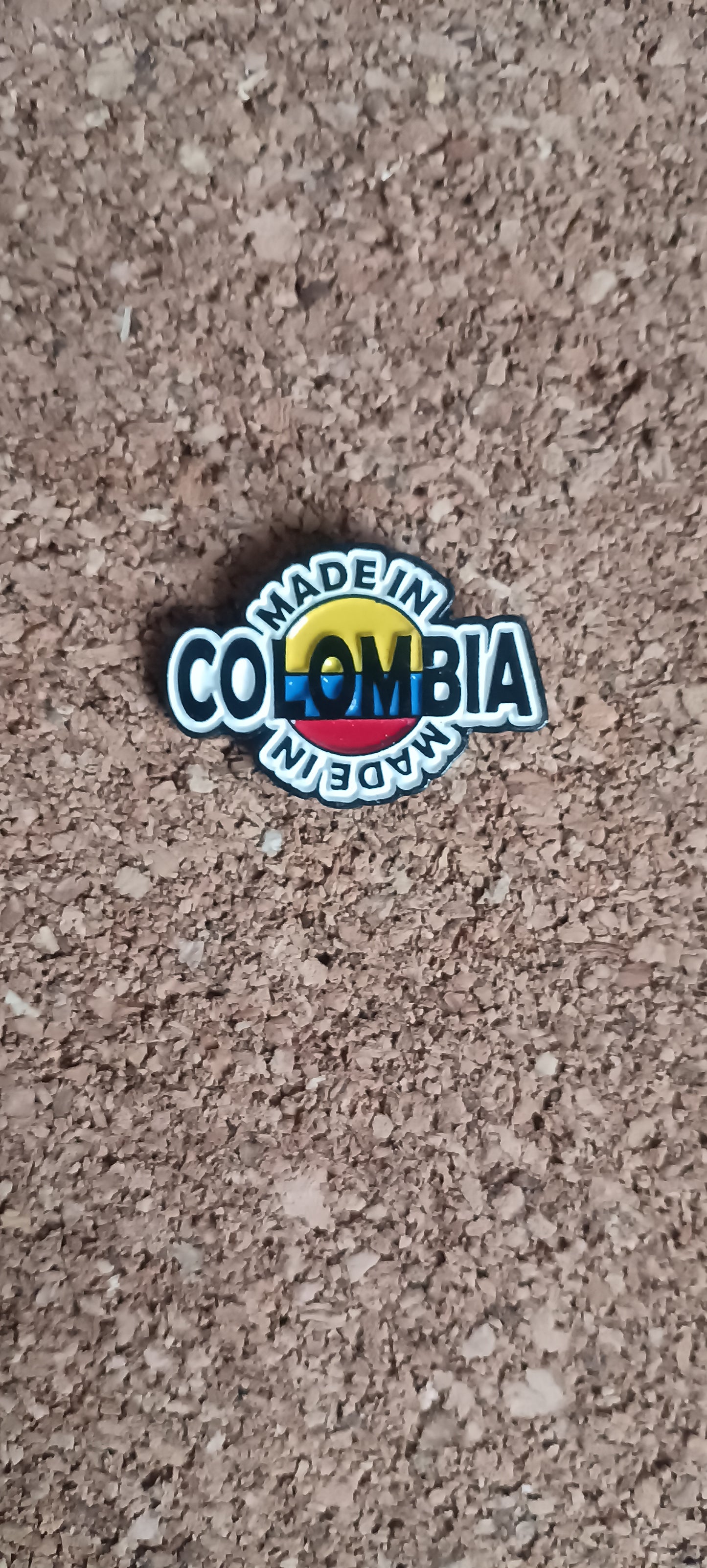 Pin Made In Colombia Metálico