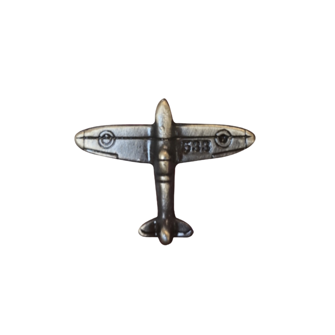 Pin Avión De Combate Metálico Mediano