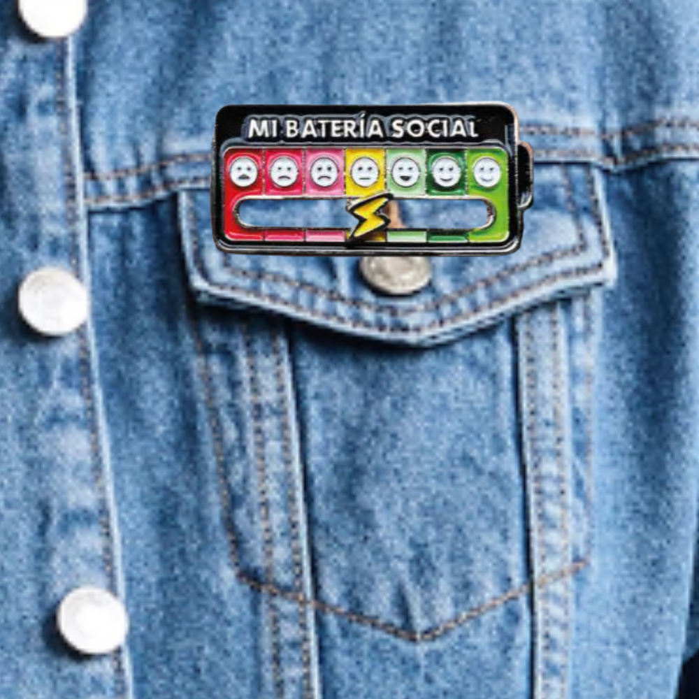 Pin Batería Social Metálico