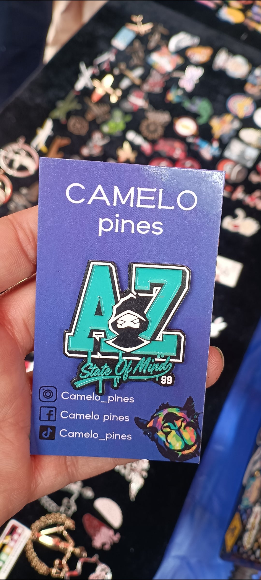 Pin Alkoliricoz AZ Metálico Verde