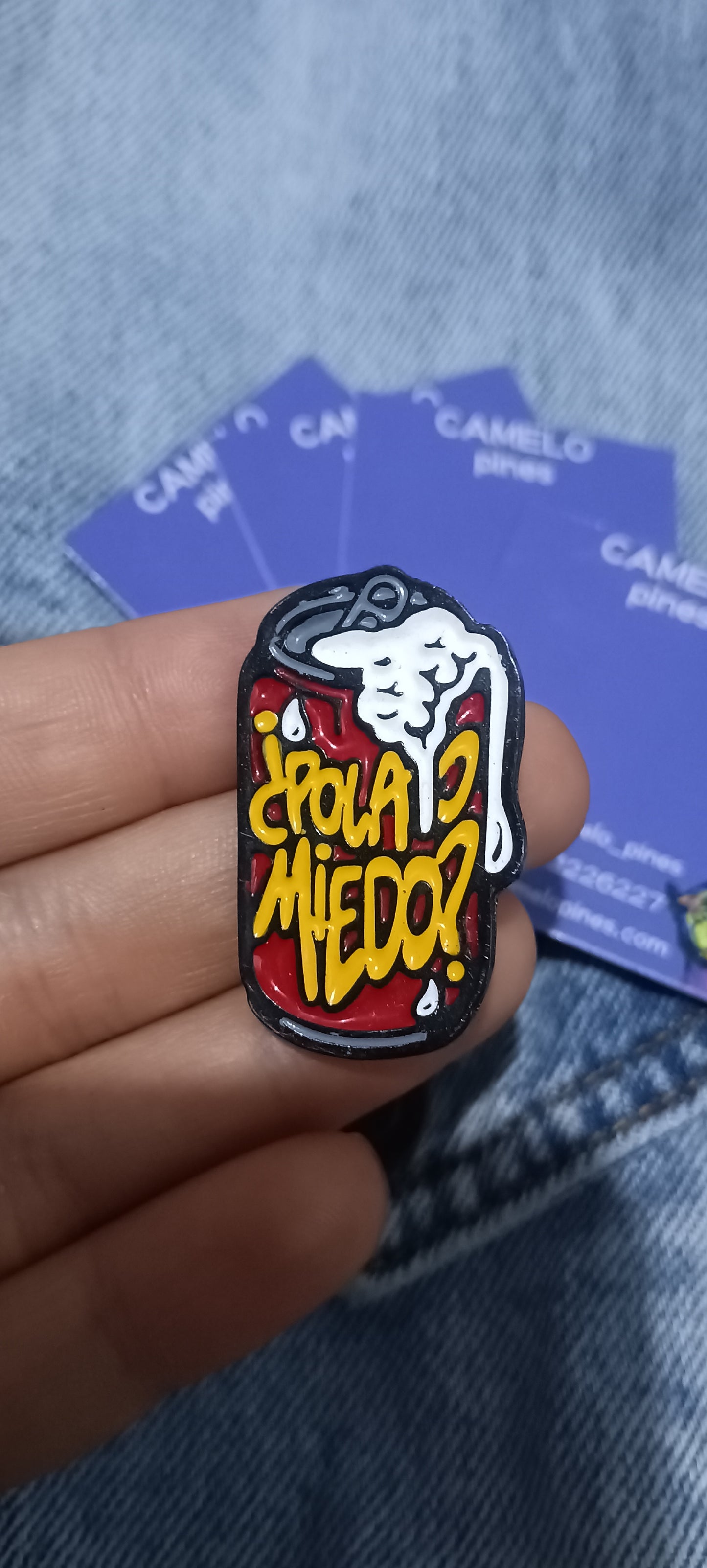 Pin Pola O Miedo Lata Metálico