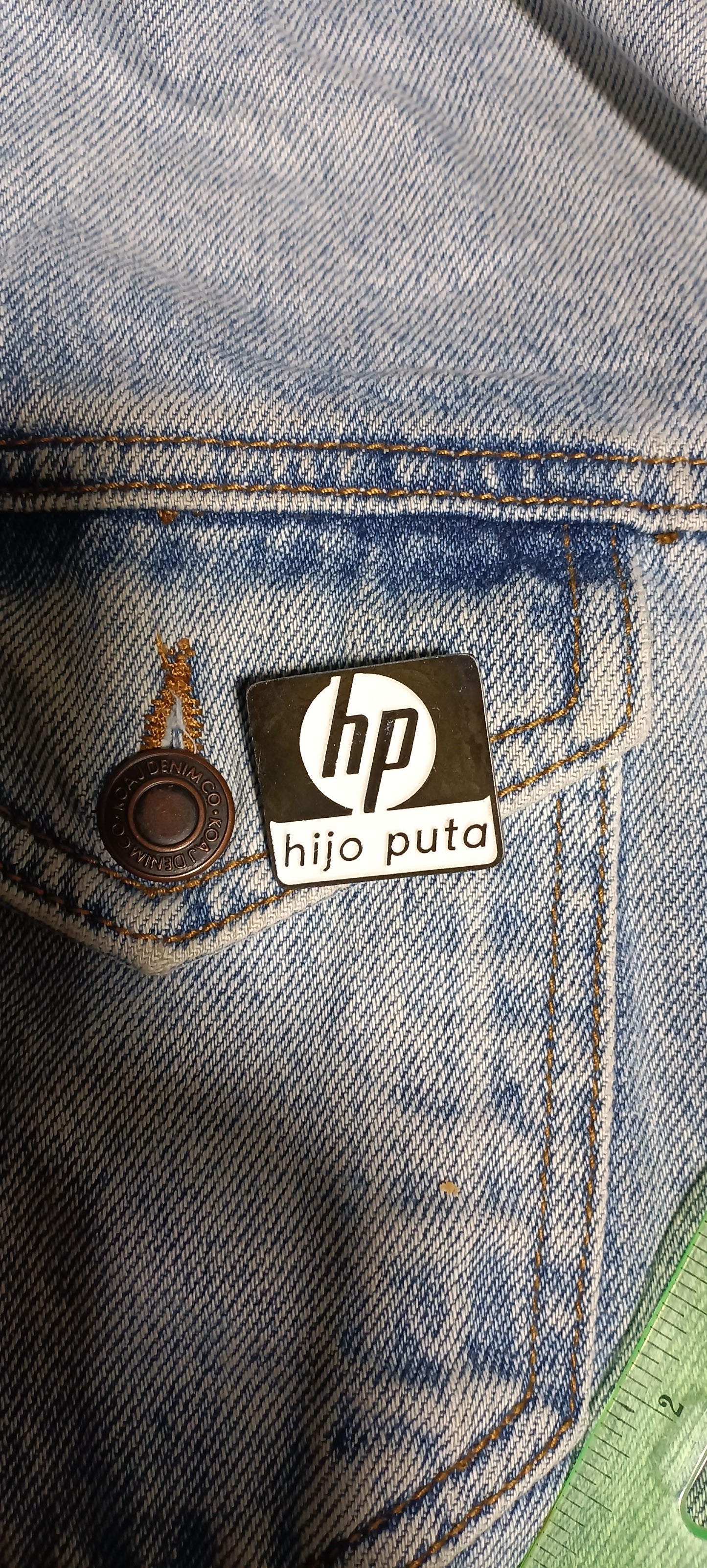Pin HP Metálico