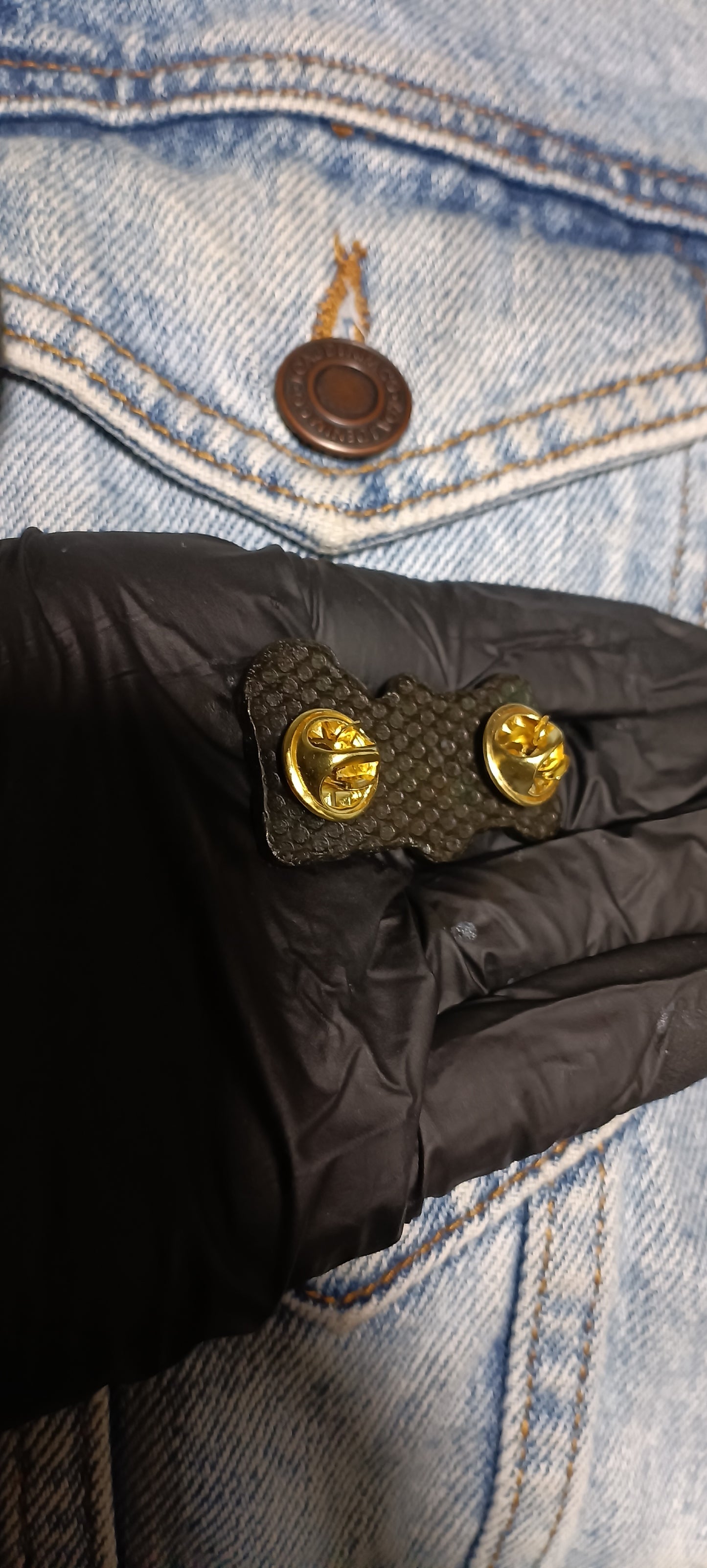 Pin Seran Guayabas Metálico