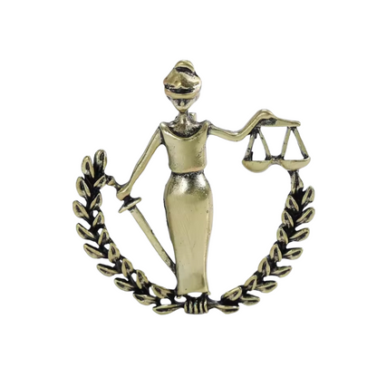 Prendedor Balanza De La Justicia Derecho Metálico