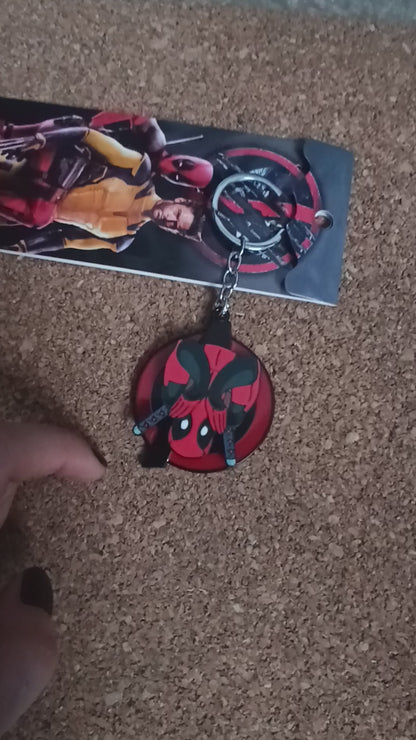 Llavero Deadpool Metálico Movil