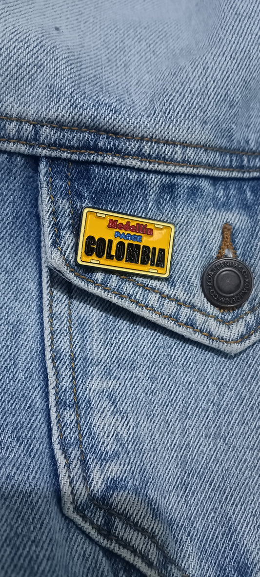 Pin Placa Medellín Parce Metálico