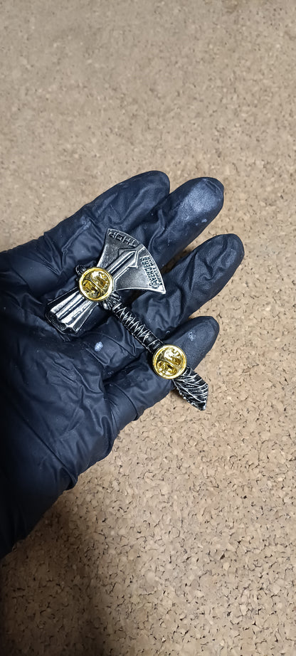 Pin Hacha de Thor Metálico